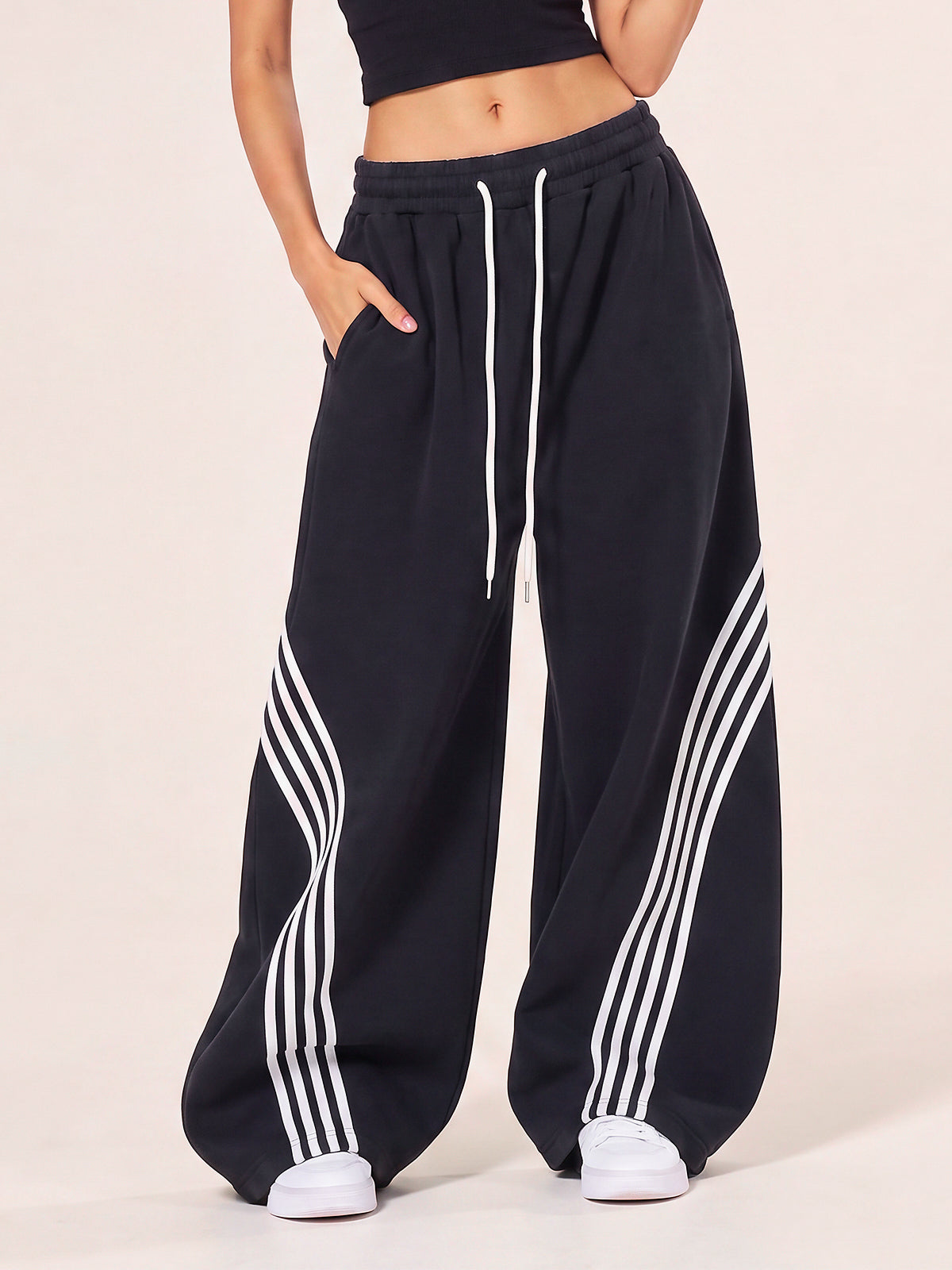 Women’s Barrel Wide Leg Striped Sweatpants