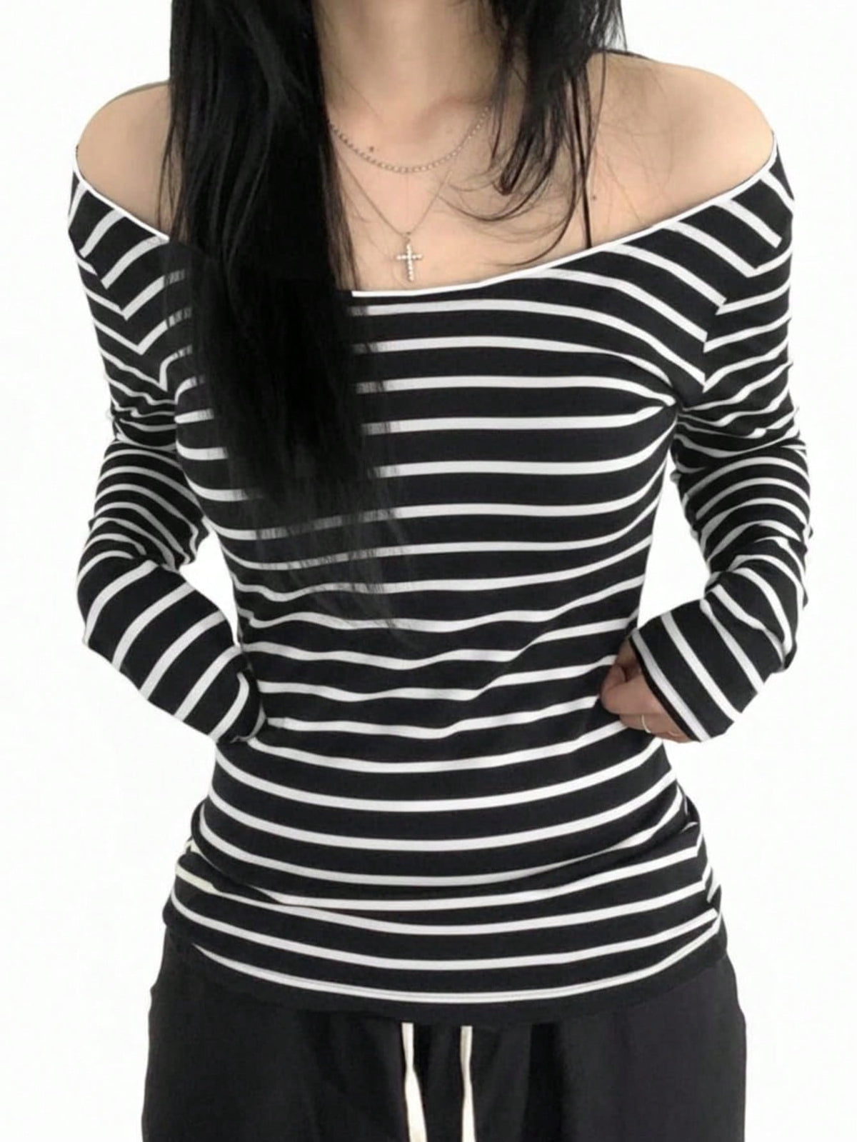 EMMIOL Women's Striped Off-Shoulder Long Sleeve Top Y2K Slim Fit Stretch Blouse, Fall & Spring Casual Shirt with Elastic Hem
